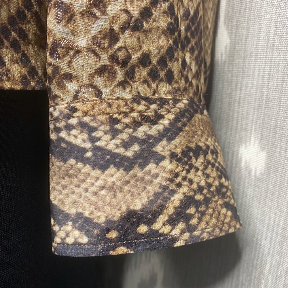 Ralph Lauren Pre-Fall 2021 Collection Natalie Snakeskin Shine On Crepe Blouse - Picture 11 of 16